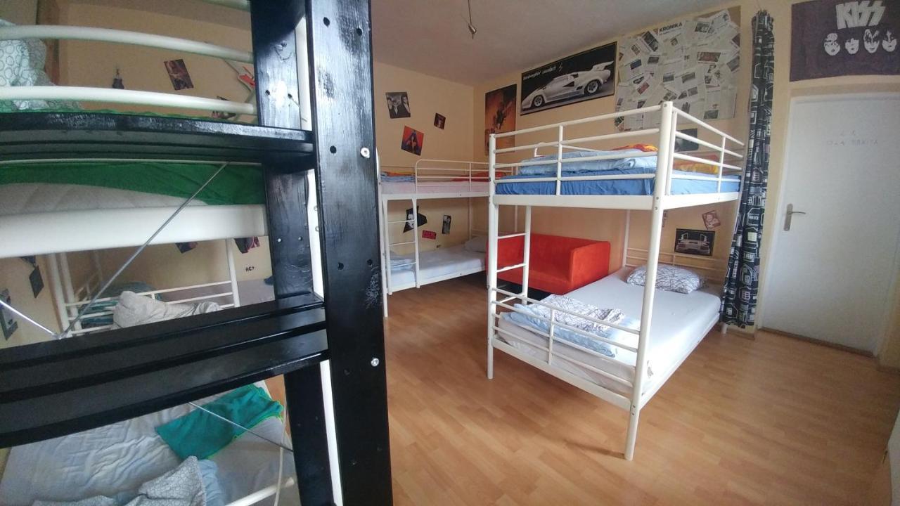 布尔诺 鲁塔80旅馆旅舍 外观 照片